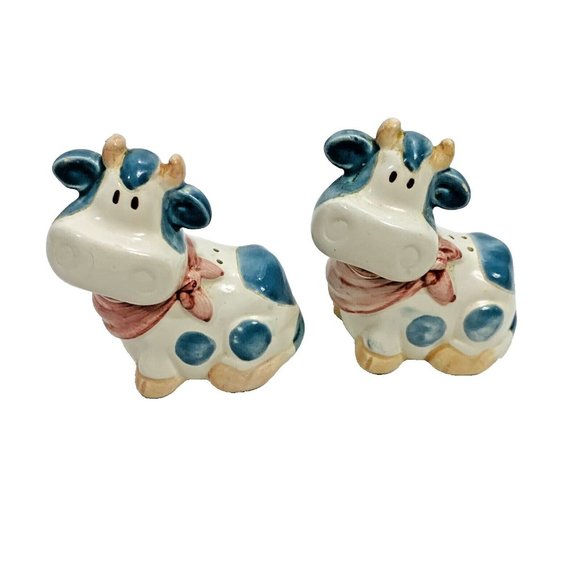 VTG Cooks Tools Kitschy Cow Salt Pepper Shakers 3" Porcelain Kawaii Farmhouse - Picture 7 of 12